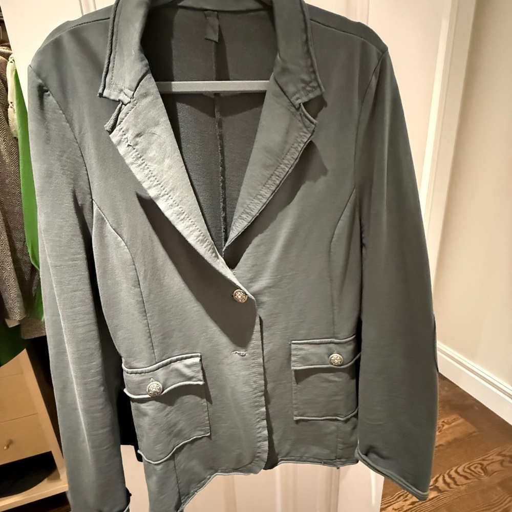 Elegant Gray Women's Blazer